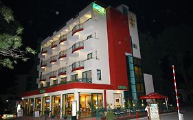Tanya Hotel